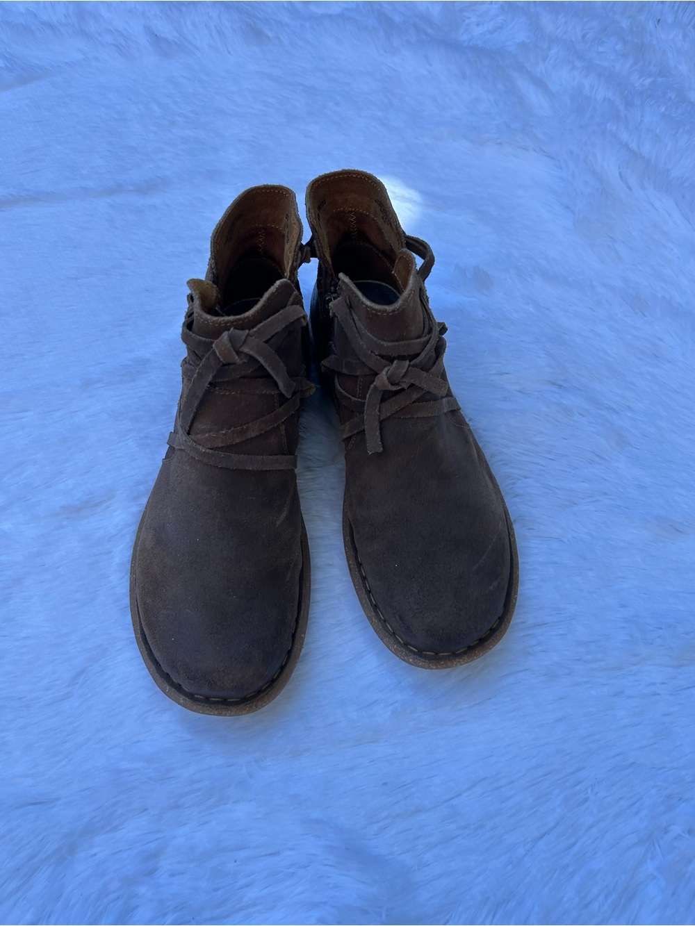 Women’s Tarkiln Chukka Boots by Børn® size 8M